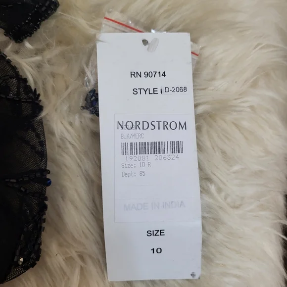 ❤️ Pisarro Nights Beaded Illusion Mesh Sheath Dress - Picture 9 of 10